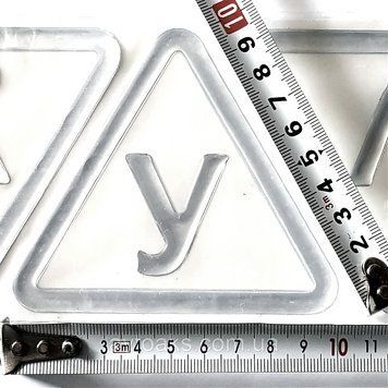 Купити Наклейка знак "Учень за кермом" 1498438163 в інтернет-магазині Avtoaks
